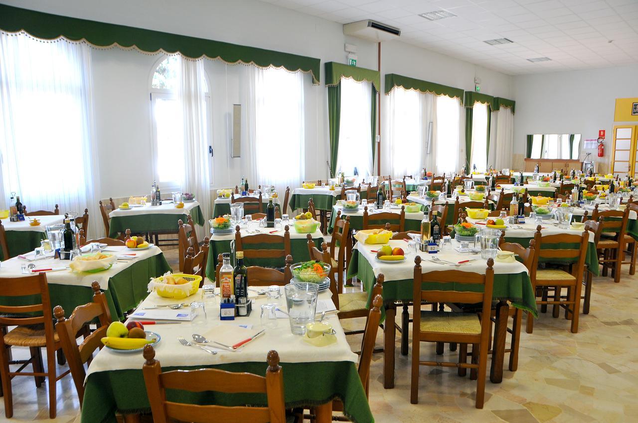 Casa Marina Bruno E Paola Mari Hotel Caorle Bagian luar foto