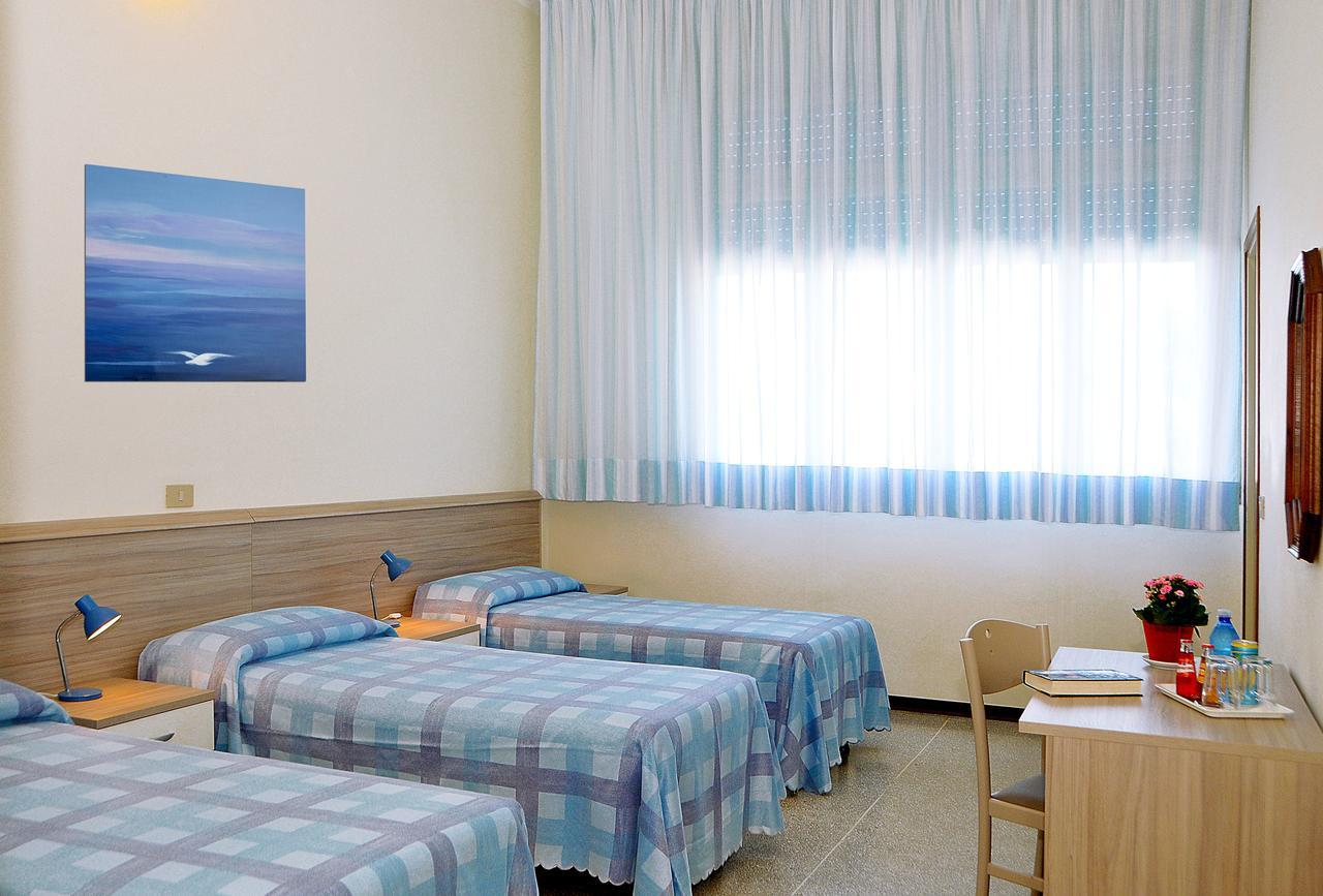 Casa Marina Bruno E Paola Mari Hotel Caorle Bagian luar foto